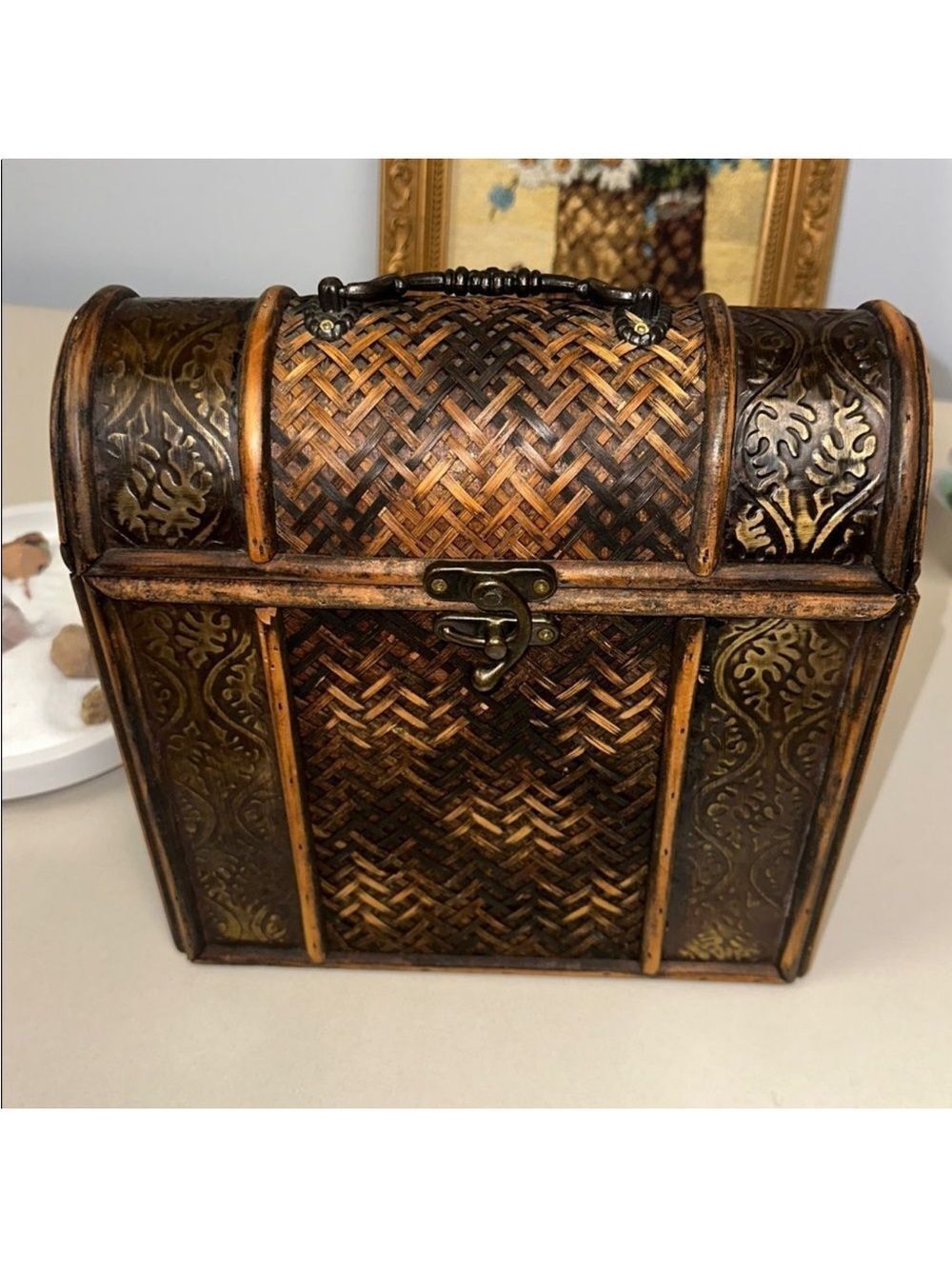 Vintage Brown Diagonal Criss Cross Bamboo Mid Sized Handmade Wooden Treasure Box